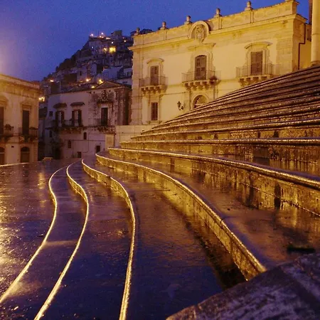 Charming In With Shared Pool, 65 M² Διαμέρισμα Pozzallo