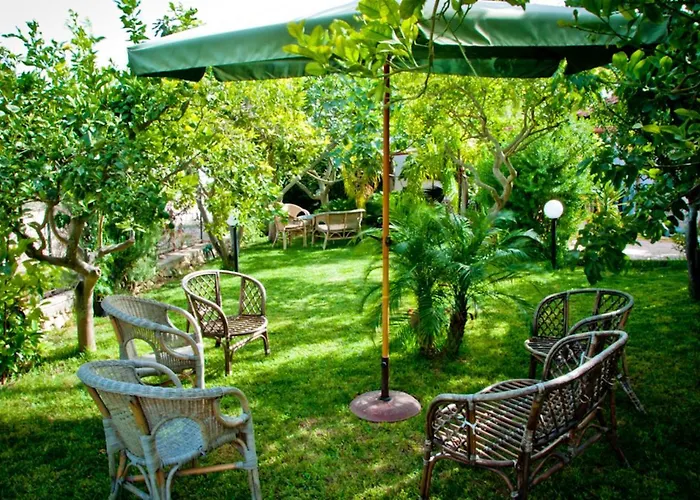 Charming With Shared Pool * Pozzallo