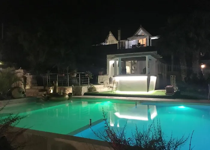 Apartment Charming With Shared Pool