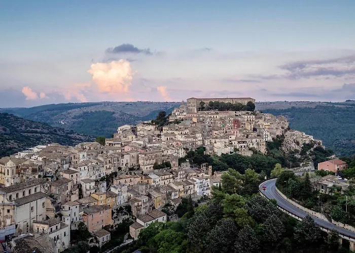 Charming With Shared Pool Apartment Pozzallo